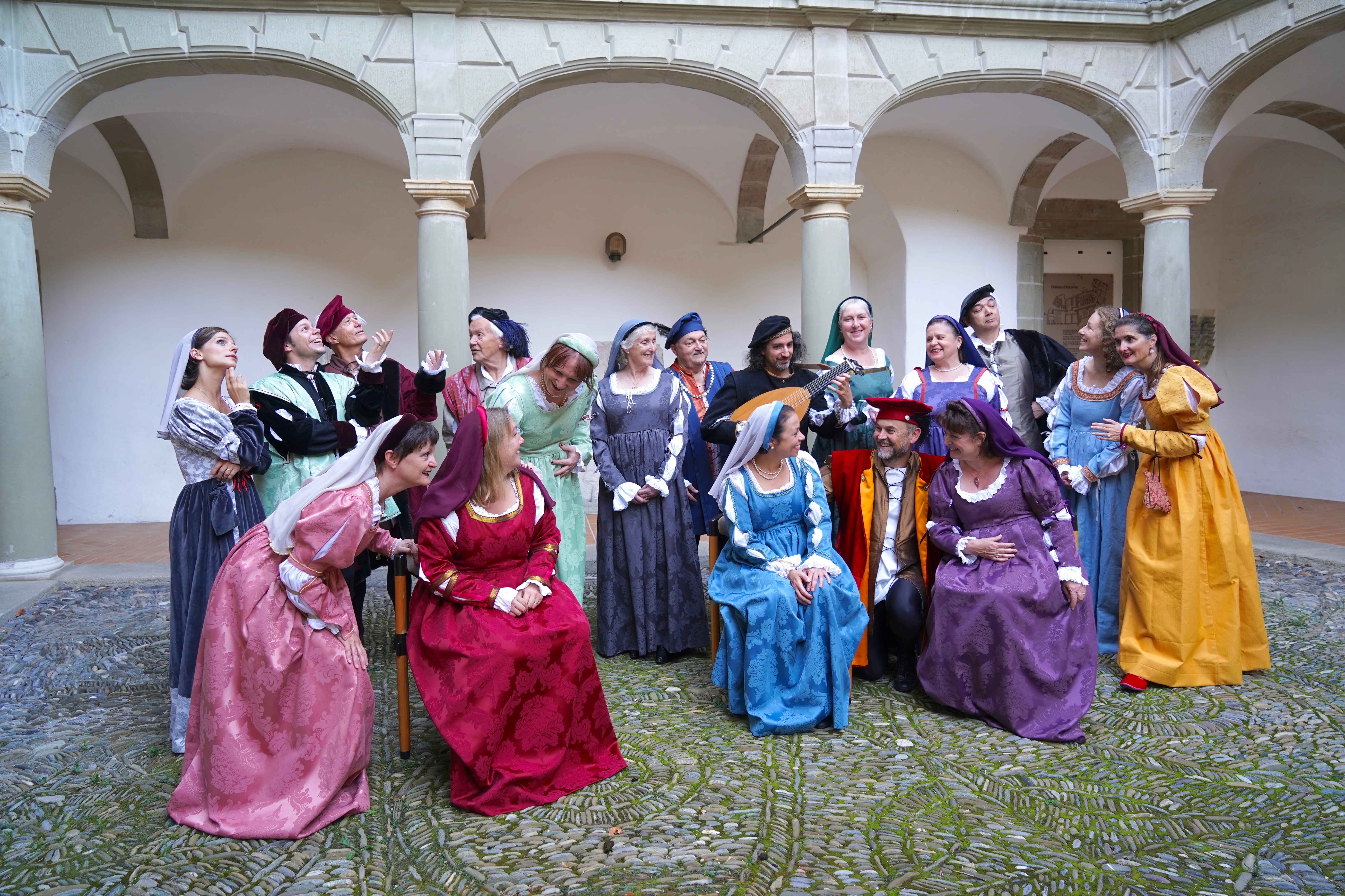 en costume château d'Aubonne 2023
